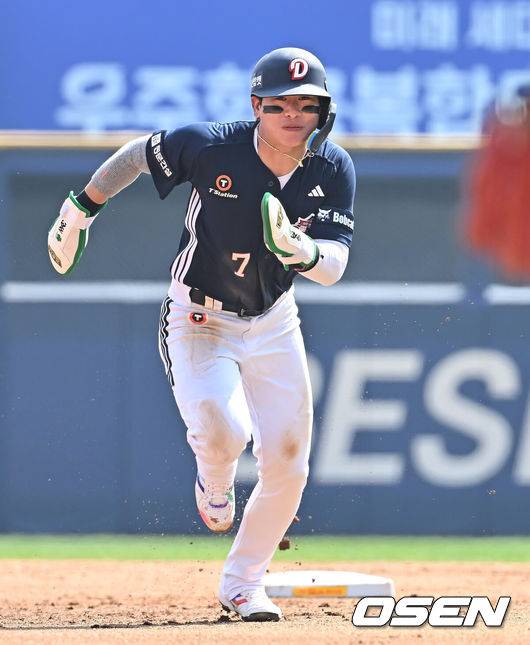 ‘KIA 떠나 80억 두산행’ 벌써 새 둥지 리더 됐다! 긴급 미팅 소집 비화 공개…14이닝 연속 무득점→대역전승 이끌다