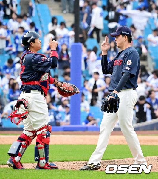 '롯데 1위' 낭만 클로저, 왜 걱정 안해도 될까…