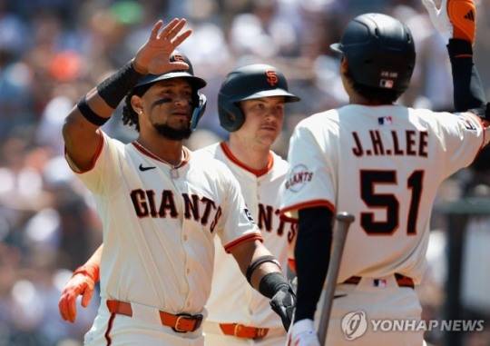 이정후 우익수 이동이 연쇄 작용...샌프란시스코 유망주 마토스, 밀워키로 트레이드