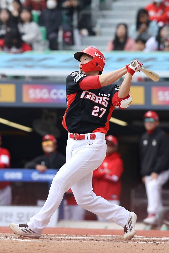 KIA 리드오프 김도영은 없다? 이범호 타순 구상의 고민과 배경… 박찬호 후계자는 나올까