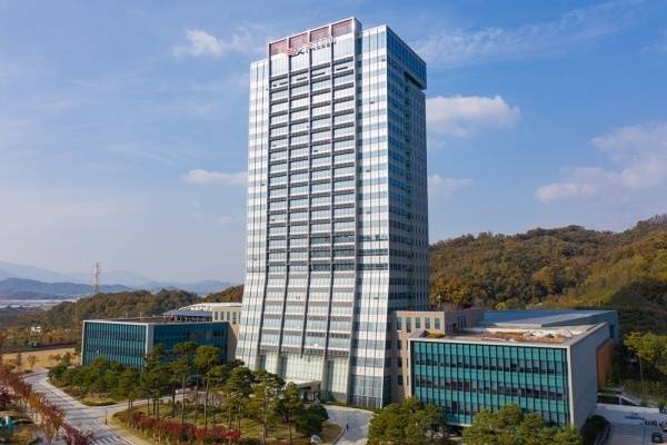 김종민 감독의 계약 만료일은 왜 4월말이 아닌 3월말이었나…배구단 너머 본사 윗선의 개입으로 도로공사는 챔프전 ‘악역’을 자처했다 [남정훈의 오버 더 네트]