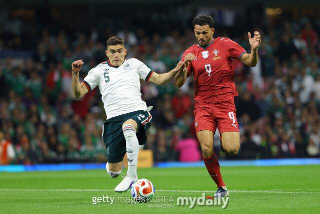 '한국에 2실점하던 수준이 아니다'…월드컵 상대 멕시코 감독 자찬