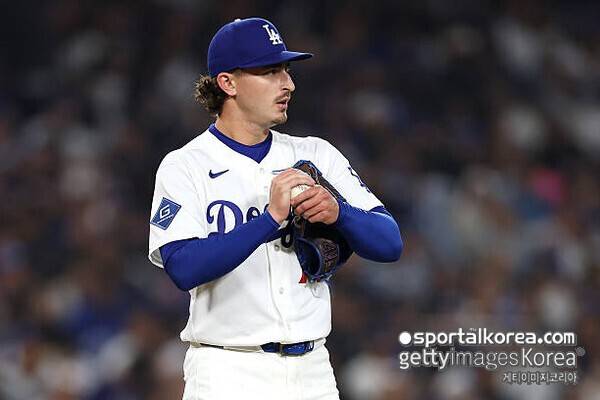 '이례적 굳은 표정' 다저스 감독도 말 잃었다…선발 유망주, 만루 밀어내기→1이닝 3실점 붕괴→11⅔이닝 무실점 행진 종료