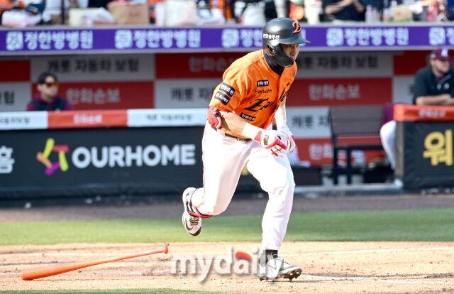 '기록은 숫자에 불과했나' 단 한 타석의 냉혹한 결과, 서산행 버스...흙먼지 묻은 베테랑의 자존심 [유진형의 현장 1mm]