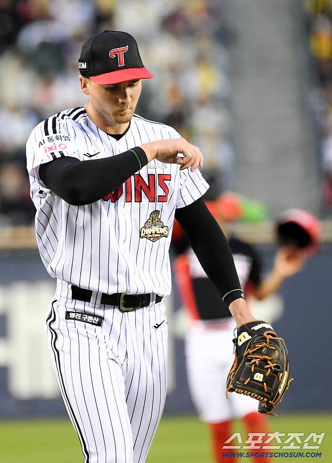 'KIA 감격 첫승' 김도영 대폭발+올러 난공불락…LG 백기 투항 굴욕, 3연패 수렁[잠실 리뷰]