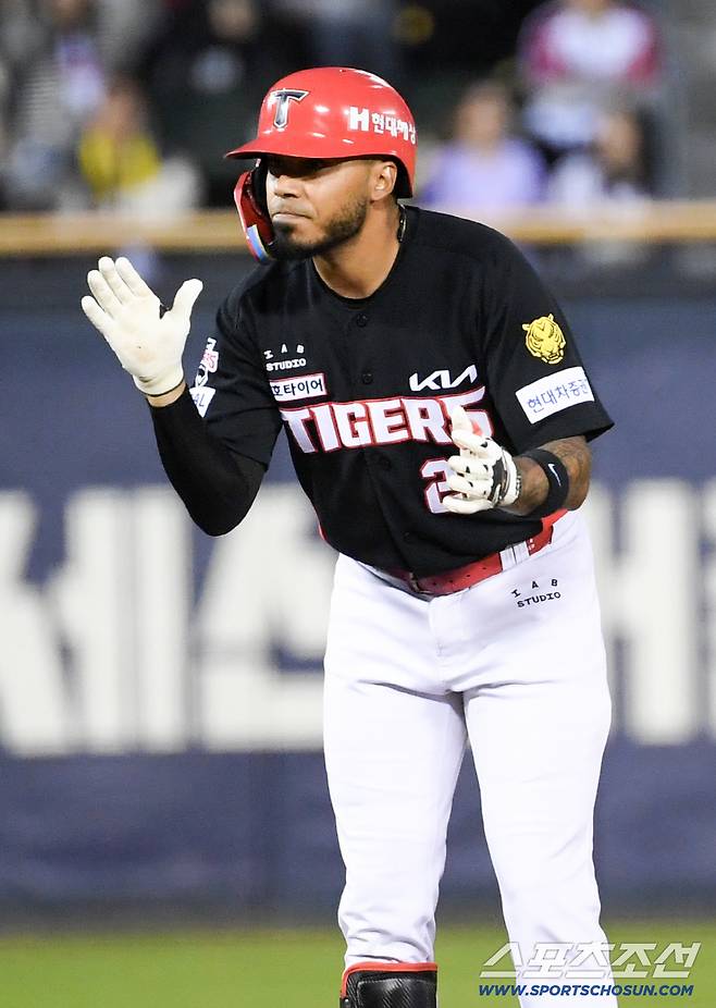 'KIA 감격 첫승' 김도영 대폭발+올러 난공불락…LG 백기 투항 굴욕, 3연패 수렁[잠실 리뷰]