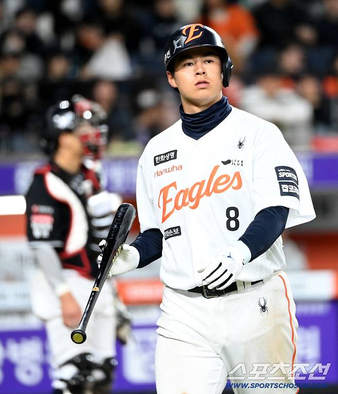 고비마다 KKKKK! 고개숙인 토종 홈런왕 '5타수 5삼진'…젊은피 활약에 '찬물' → 사건사고보다 컸던 존재감 [대전피플]