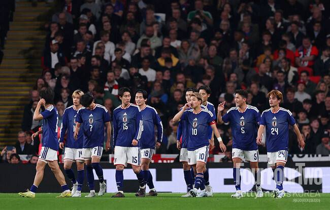 [442.review] ‘일본 축구 대이변’ 결국 잉글랜드까지 꺾었다…웸블리서 깜짝 1-0 승