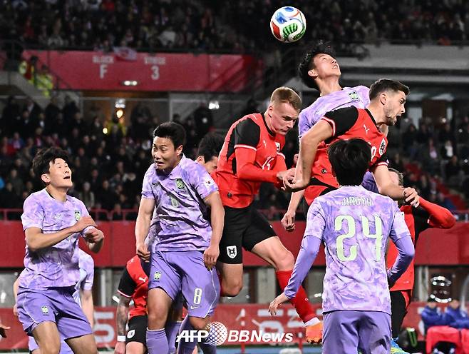 '홍명보호 또 졌다' 스리백 고집에 또 무너진 수비, 오스트리아에 0-1 패배