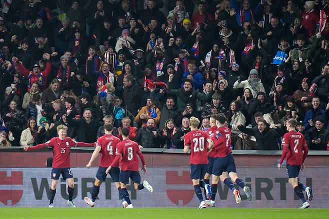 '홍명보호' 북중미 첫 상대 확정, 6월 12일 체코와 격돌…승부차기 끝 덴마크 잡고 20년 만 '눈물의' 월드컵 진출