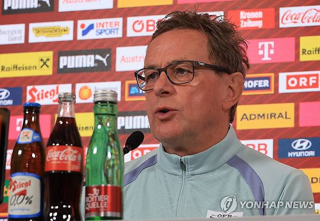 오스트리아 감독, 홍명보호 극찬…