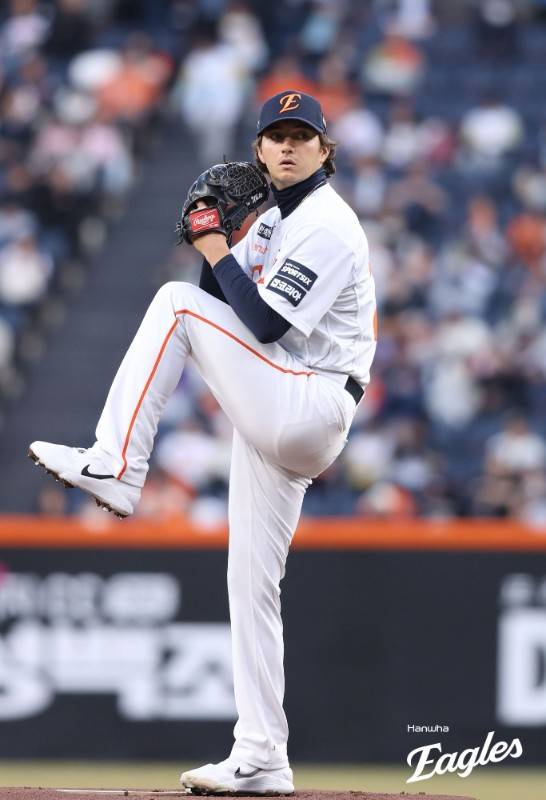 '한화 초비상' 6주 대체 외인 찾아야 하나…다리찢기→허벅지 통증 교체, '15억 팔' 햄스트링 부상 아니어야 할 텐데 [대전 현장]