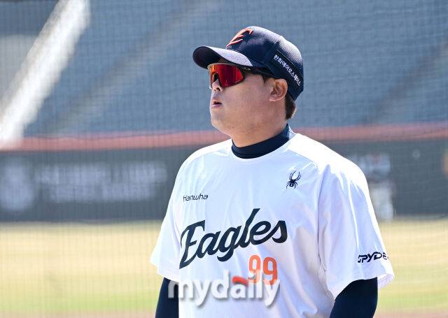 '이거 실화냐' 307억 남자 삼진-삼진-삼진-삼진-삼진, 한화도 졌는데…韓 레전드 좌완 출격, 오늘은 다를까