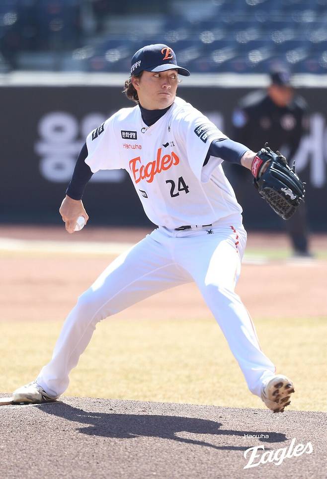 한화 154km 외인투수 부상에 난리났다…이미