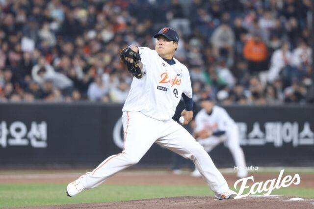 '와' 류현진 147km 무사사구 KKKK, 안현민 홈런 빼면 깔끔 그 자체…'화이트-엄상백 부상' 한화 팬들도 환호했다 [MD대전]
