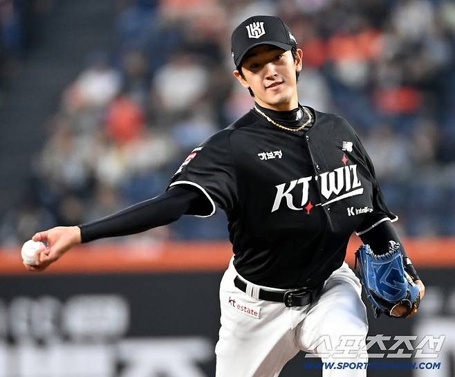 38세-36세 베테랑의 어이없는 실수…역전 투런포+신인 유격수 실책에도 버틴 '에이스' 흔들었다 [대전리포트]