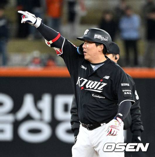 '4시간 19분 대혈투' KT, 한화와 2:4→6:5→11:5→11:11→14:11 난타전 끝 개막 4연승 질주 [대전 리뷰]