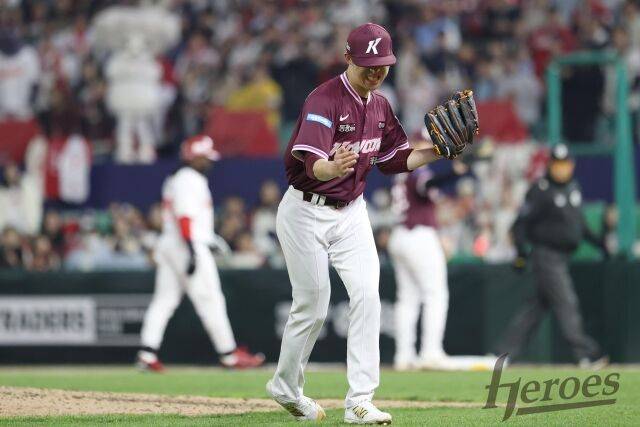 무명투수 대반란! 전승팀에 5이닝 무실점 쾌투→1639일 만에 승리 쾌거, 키움 드디어 이겼다…SSG 타케다 4⅔이닝 5실점 패전 [MD인천]