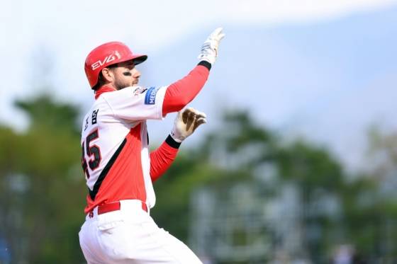 KIA서 퇴출 외인 '대반전'→무려 4경기 4홈런 대폭발 '역대급 활약' 실화냐