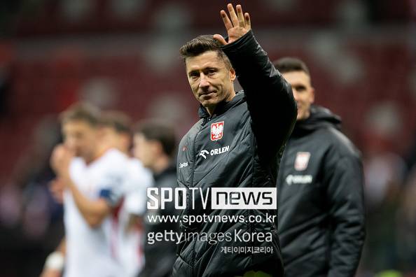 '월드컵 진출 실패에 좌절' 21세기 최강 공격수, 끝내 국가대표 은퇴하나...'타임 투 세이 굿바이'