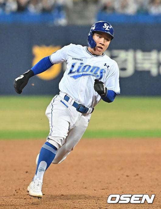 3출루+2타점+슈퍼 캐치, 못하는 게 없는 리드오프 김지찬, 모두가 그에게 공 돌렸다 [오!쎈 대구]