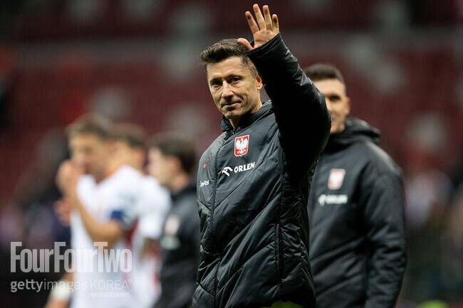 손흥민급 국민 영웅 끝났다...'165G 89골' 레전드 마지막 월드컵 무산→은퇴 암시