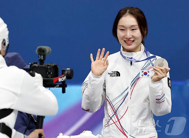 쇼트트랙 황대헌, '국대 선발전' 불참…'올림픽 은퇴' 최민정 출전