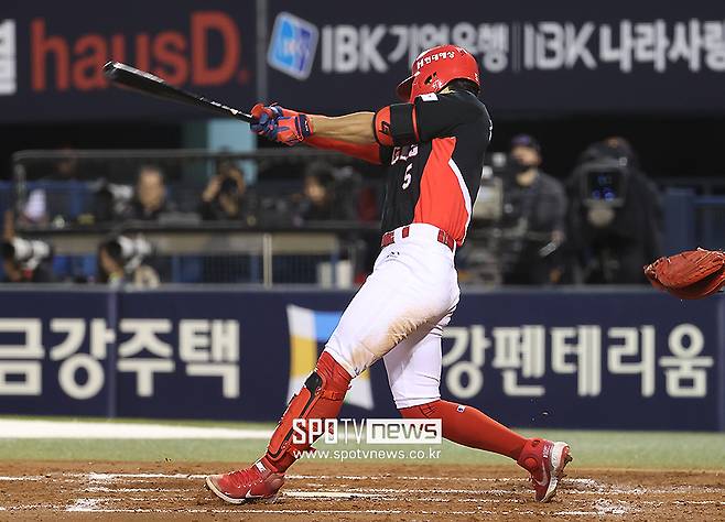 “아껴 쓰고 있다” 김도영 끓는 피, 꾹꾹 억누른다… 내야 안타 하나보다, 완주가 더 중요하다