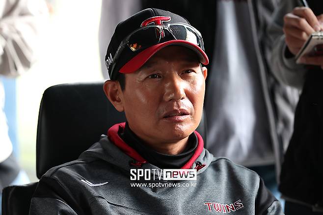 ‘김도영 상대로 강수’ 염경엽 과감한 결단, LG 개막 첫 승 이끌었다… 오지환 선발 제외 이유는?