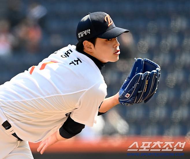 개막 5일만에 달라진 한화의 한가지 → '거포 포수' 선발출전…문동주와 호흡 어떨까 [대전In&Out]
