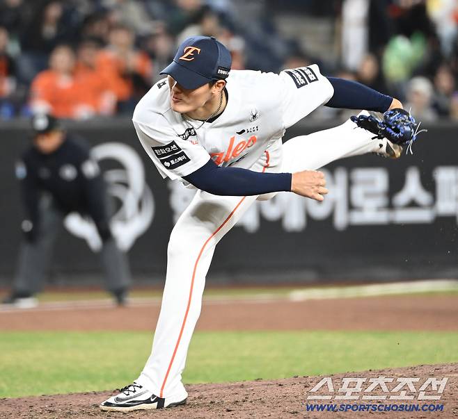 '경기당 평균 8명' 벌써부터 심상치 않다…류현진 출격 → 11점 따라갔는데…무너진 불펜이 문제인가 [대전포커스]