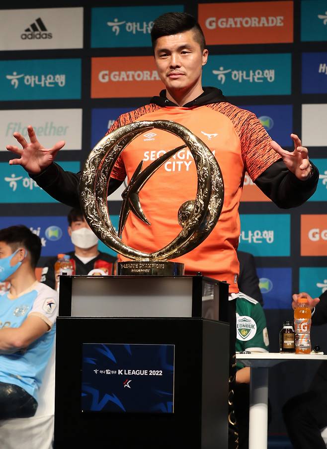 침묵 깬 김영광, ‘홍명보호’ 겨냥 메가톤급 발언…“이정효 감독에게 지휘봉을”