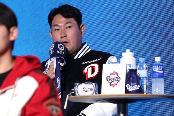 '데뷔 20년 만의 최악 스타트' 양의지에게 대체 무슨 일이 있었나…어느덧 세는 나이 40, '에이징 커브' 우려 '스멀스멀'