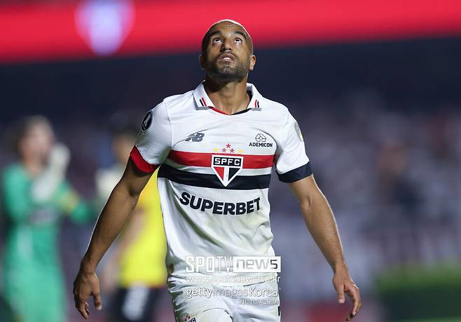 “손흥민 살릴 퍼즐” 부앙가 브라질행 급부상→'142골 윙어' LAFC 이적설 점화…