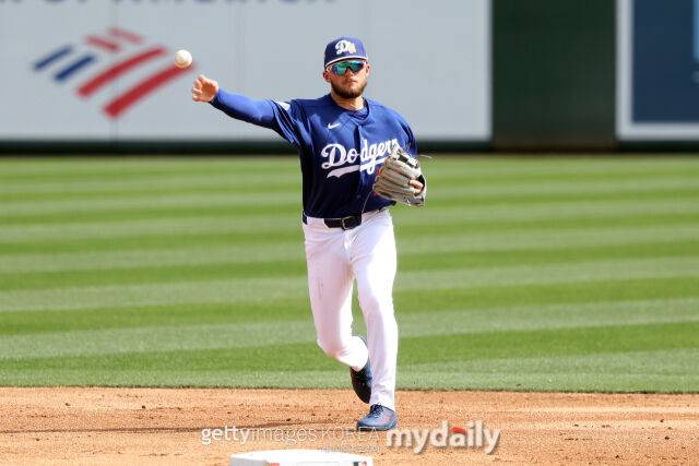 “정말 파격적, 내가 시도한 가장 큰 변화” 김혜성 밀어내고 다저스 2루 차지하더니 자신만만…AVG 0.250인데 믿는 구석 있나