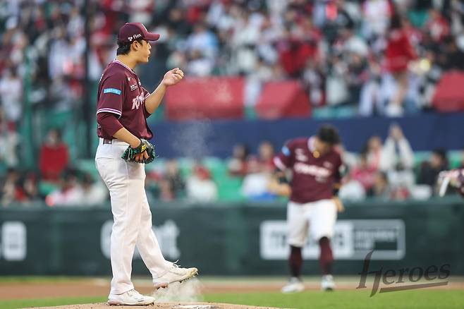 '무려 5억' 줬는데 어쩌나?…감독 기대 못 미친 '2026년 첫 등판' [인천 현장]