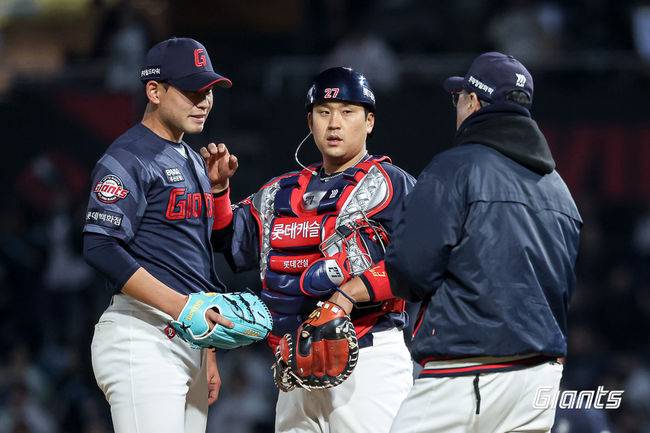 1아웃을 못 잡아서…151km 희망을 던졌는데, 승리의 신은 왜 김진욱을 외면하나