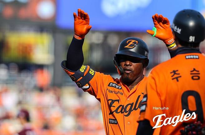 대전에서 대체 무슨 일이?…KT-한화, 3일 동안 59득점-78안타-투수 40명-1171구 '대혈투'