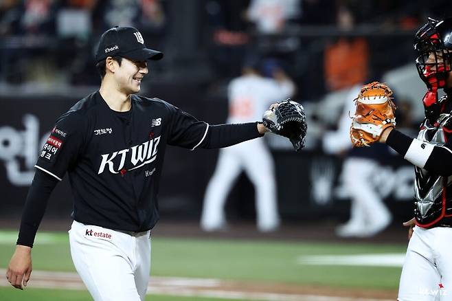 대전에서 대체 무슨 일이?…KT-한화, 3일 동안 59득점-78안타-투수 40명-1171구 '대혈투'