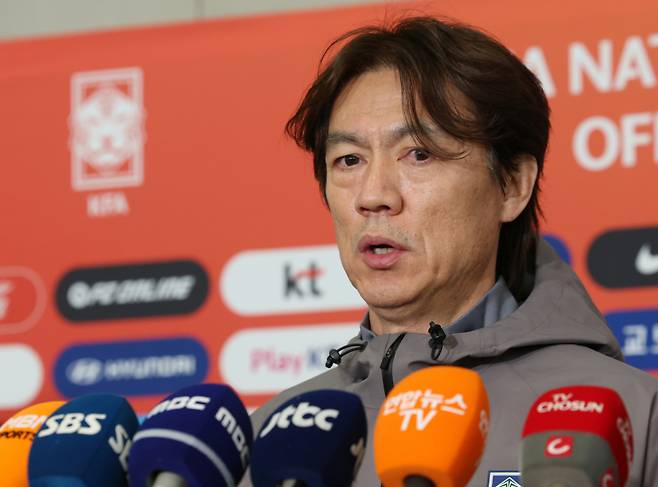 '월드컵 같은 조' 남아공의 경고…