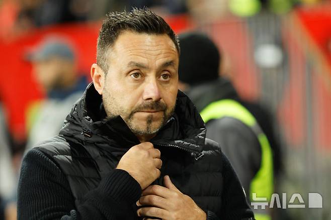 '논란 속 부임' 데 제르비, 결국 사과…토트넘 팬심 돌릴까