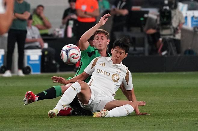 '시즌 1골' 손흥민 에이징 커브 심각 논란, LA FC 감독 소신 발언