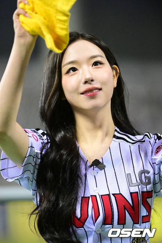 ‘폰와’ 보다 더 강력한 원투 펀치…‘개막 3연패’ LG, 승리 요정 이틀 연속 통했다