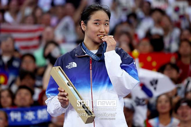 안세영 '16전 전승 괴력’→중국도 떨었다, 천위페이 2연패 최대 변수 지목…“피할 수 없는 최종보스”