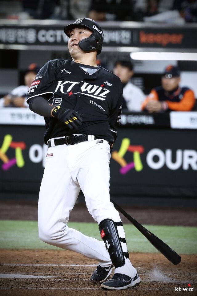 만루홈런→투런홈런→韓 홈런 1위 실화? 36살 베테랑 맹타 비결 전격 공개