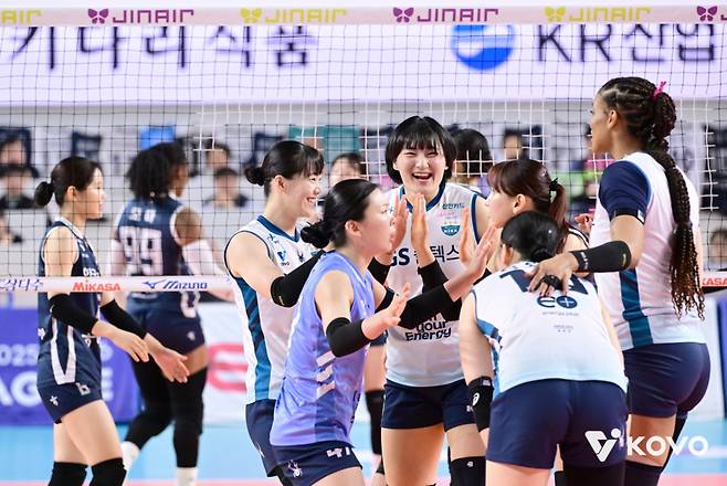 '정규리그 1위→감독 결별' 도로공사, GS칼텍스에 챔프전 2연패 '벼랑 끝'