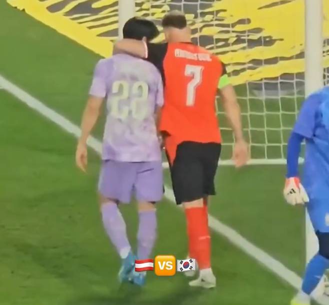 기분 나쁠 정도로 뒤통수 가격당한 '국가대표' 설영우, 그래도 참았다 '왜?'