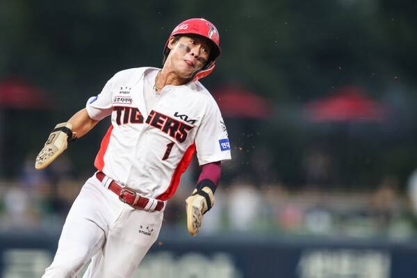 찬물 끼얹은 '80억 유격수', 꼭 1번 타자로 써야 할까…올해도 돌아온 '4월 박찬호', 득점권 무안타·병살타 2개에 고개 숙였다