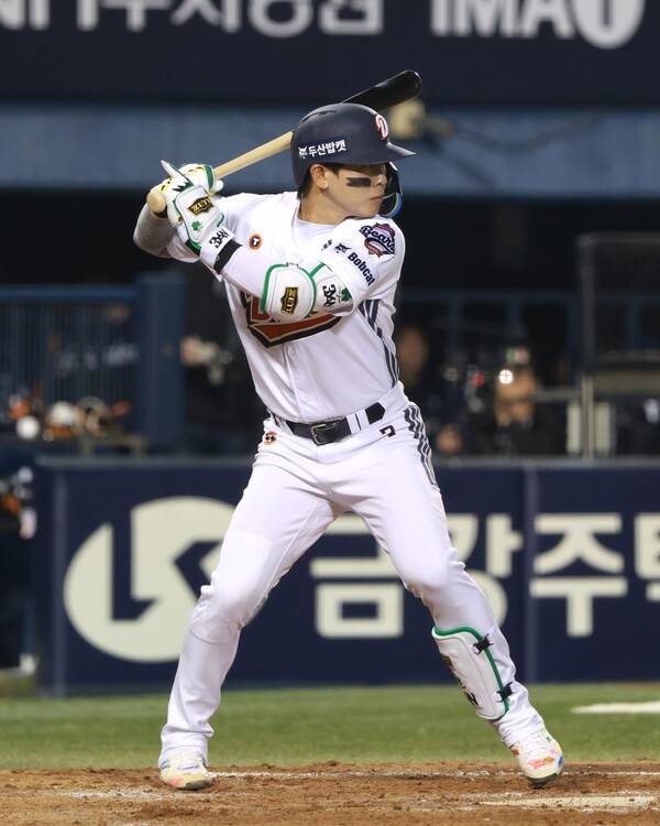 찬물 끼얹은 '80억 유격수', 꼭 1번 타자로 써야 할까…올해도 돌아온 '4월 박찬호', 득점권 무안타·병살타 2개에 고개 숙였다