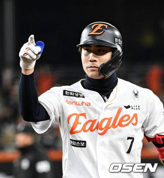 한화, 주전 유격수 선발 라인업서 빠졌다…왼 내전근 통증으로 휴식 '대수비 출격 대기' [오!쎈 잠실]